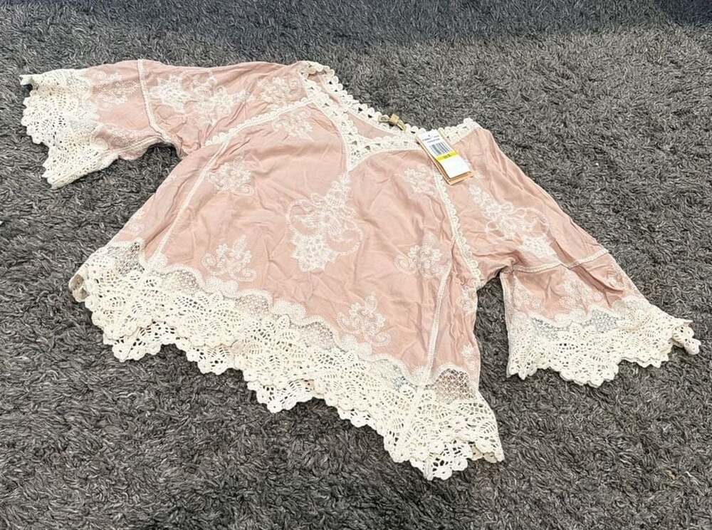 DEMOCRACY Raglan Sleeve Pink lace & crochet bell sleeve top | Size M